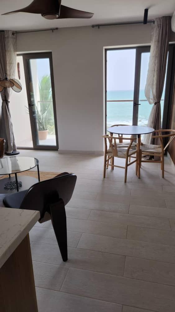 Serenity Terraces Beach, Hotel - Kokrobite المظهر الخارجي الصورة