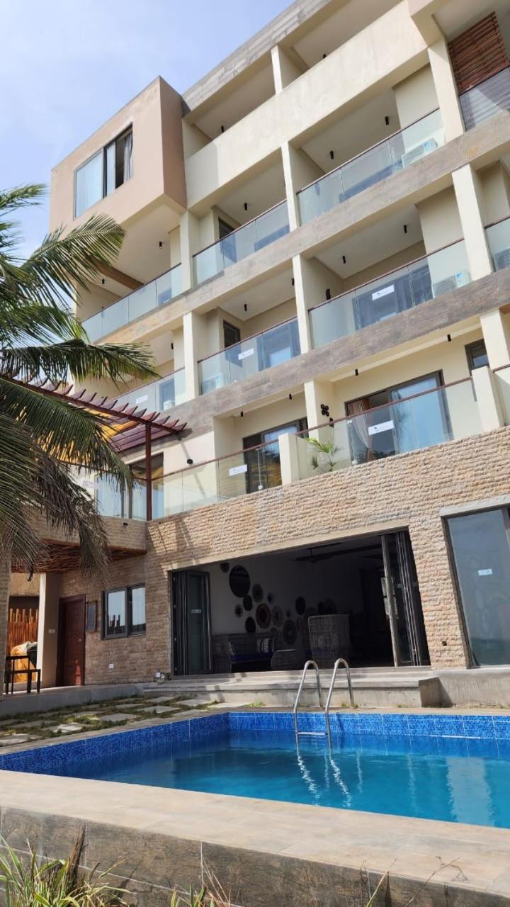 Serenity Terraces Beach, Hotel - Kokrobite المظهر الخارجي الصورة