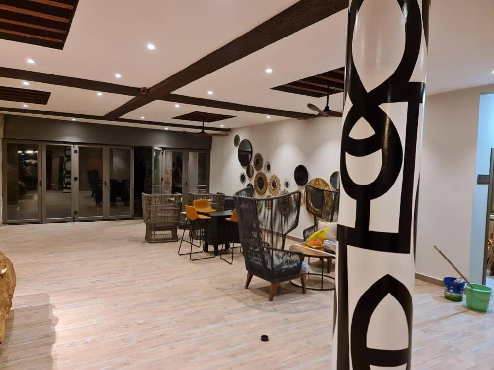 Serenity Terraces Beach, Hotel - Kokrobite المظهر الخارجي الصورة
